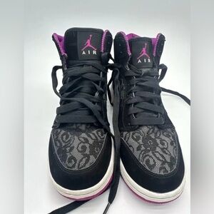 Air Jordan 1 Retro High [332148-051] Gradeschool Sneakers Size 5.5 OS328